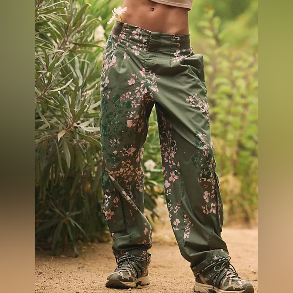 EUC FP Movement by Free People Mesmerize Me Pants Size Large